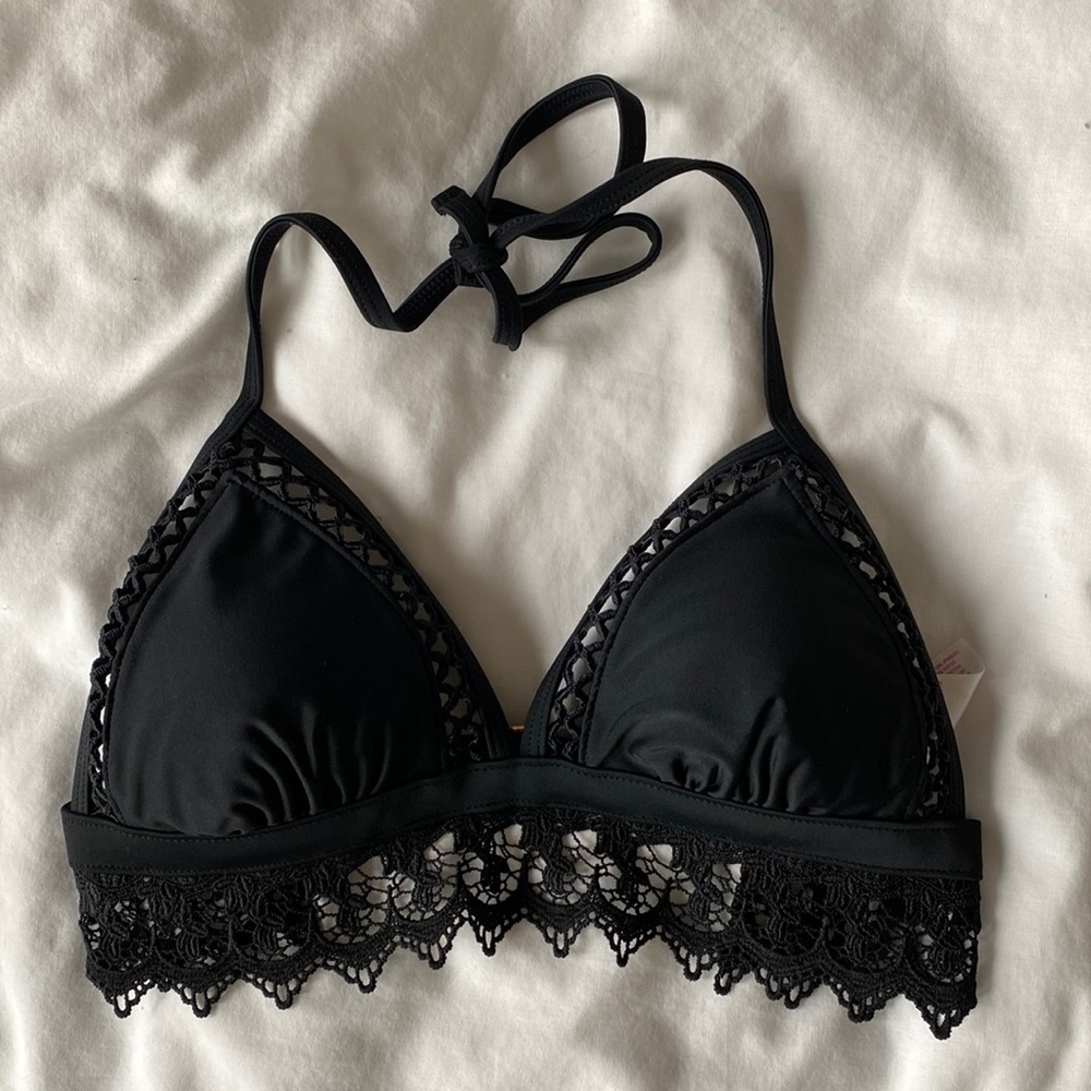 NWOT‼️ • Xhilaration • Swim Top